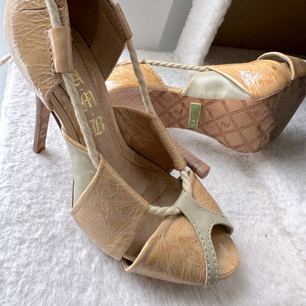 Lamb heels